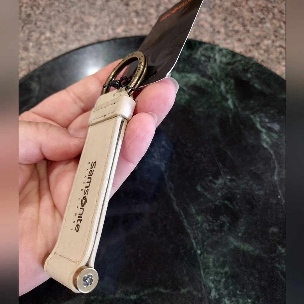NWT Samsonite Black Label  Key Ring  Leather